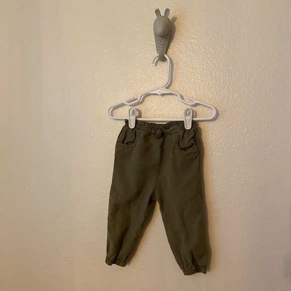 2 Pairs Of Pants Green & Pink Jogger Boyfriend Cut - Picture 2 of 8